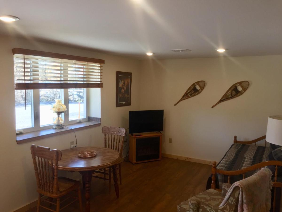 Creekside Downtown Vacation Suites, Only Adults 25 Or Older Μπάφαλο Εξωτερικό φωτογραφία